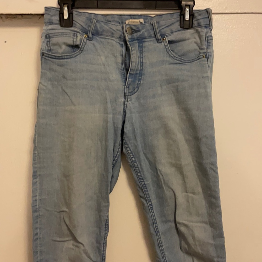 H&M light wash high waisted jeans